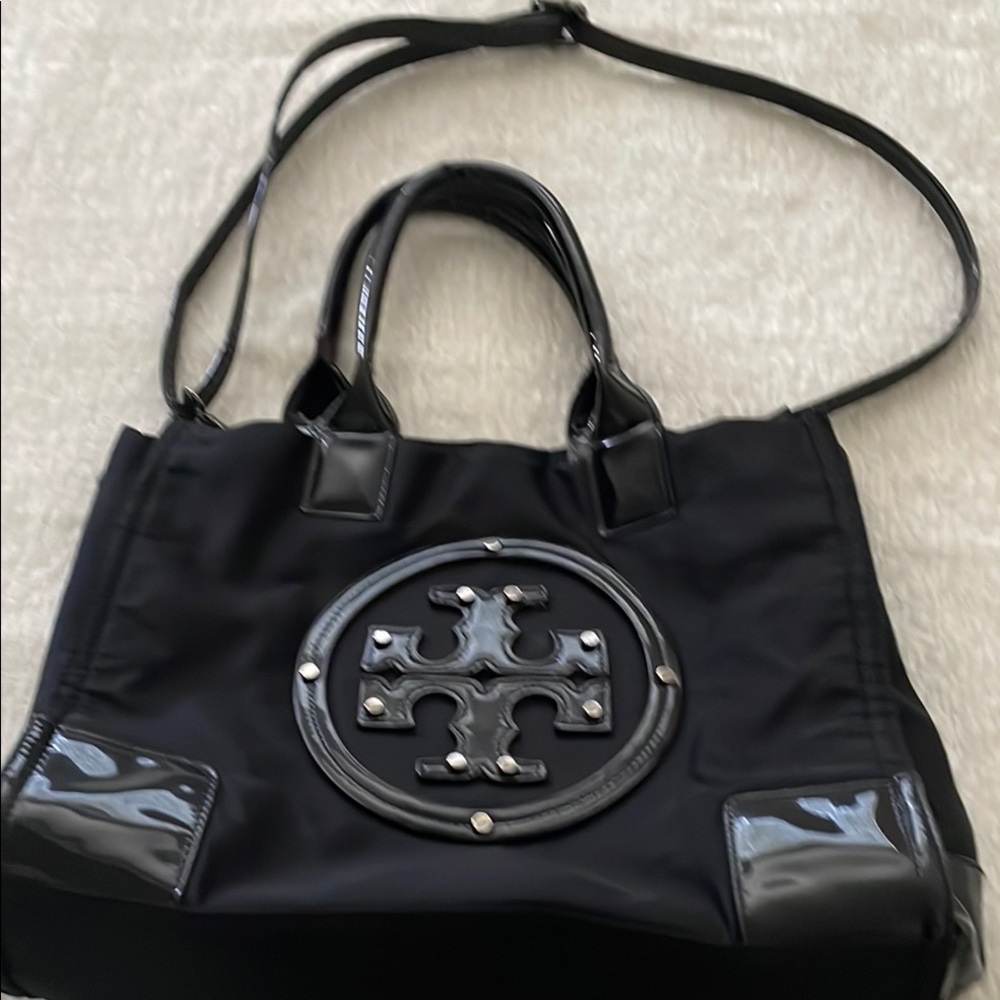 Tory Burch Black Tote with Versatile Carrying Options